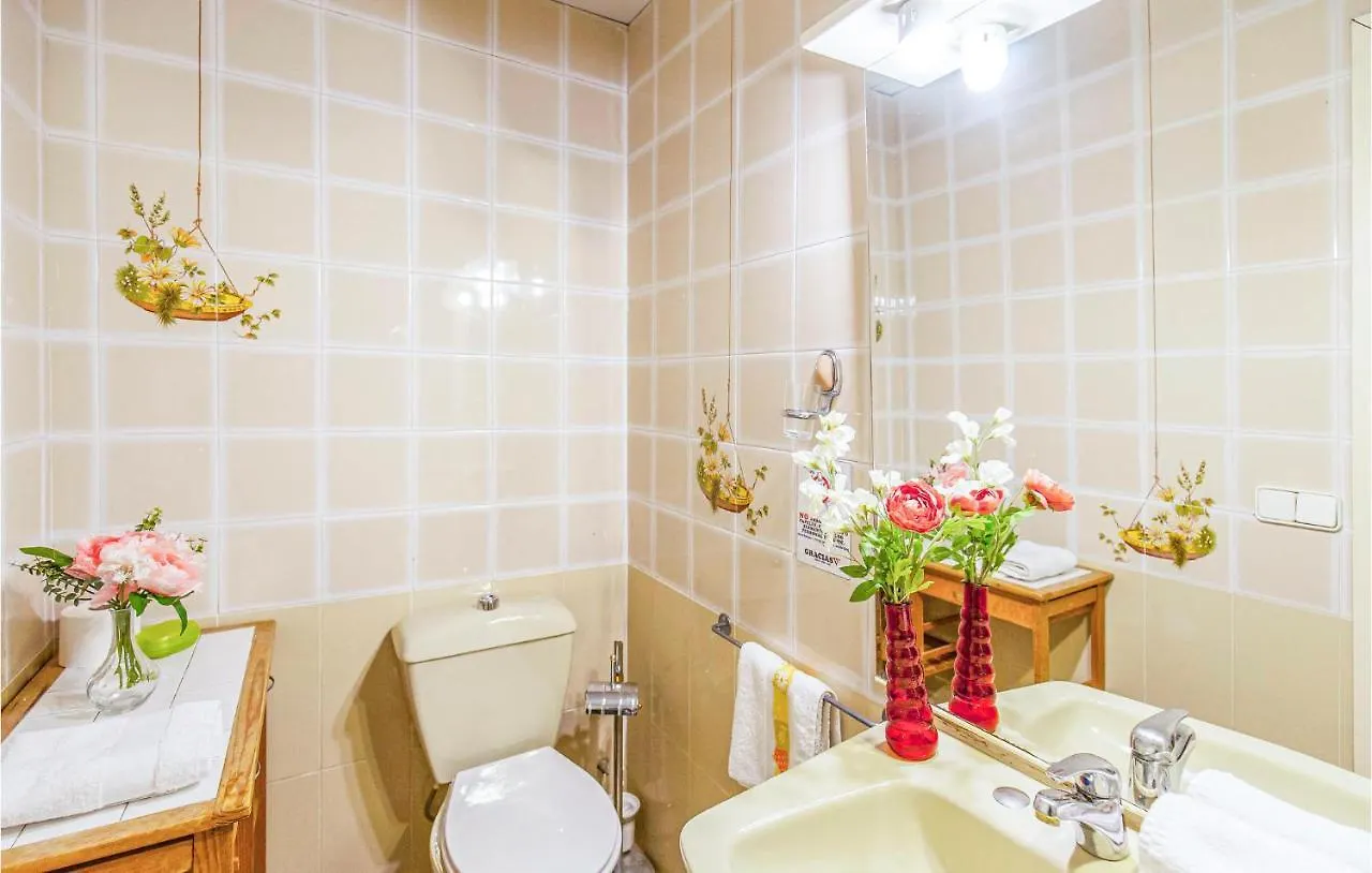Lovely Home In Tomares With Kitchen