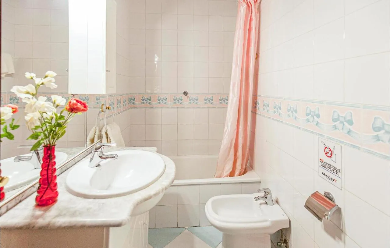 Lovely Home In Tomares With Kitchen